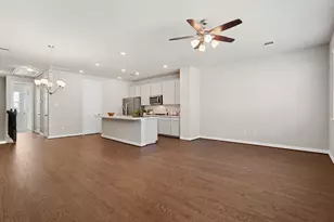 9443 Towne Lake Pkwy, Cypress, TX 77433 - Photo 18