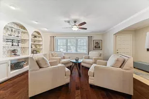 5827 Burlinghall Dr, Houston, TX 77035 - Photo 6