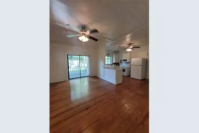 105 E Germania Street, Brenham, TX 77833 - Photo 4