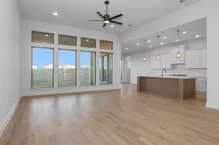 10703 Avanti Dr, Richmond, TX 77469 - Photo 2