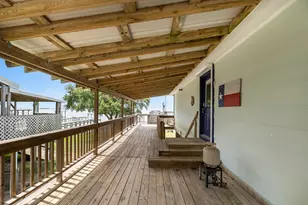 211 Captains Rd, Anahuac, TX 77514 - Photo 16