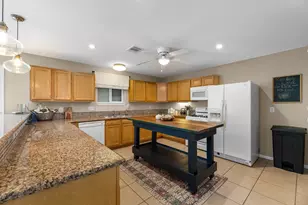 211 Captains Rd, Anahuac, TX 77514 - Photo 24