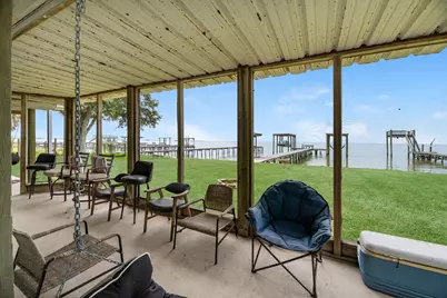 211 Captains Road, Anahuac, TX 77514 - Photo 10