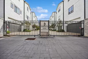 2491 W 11th St, Houston, TX 77008 - Photo 26