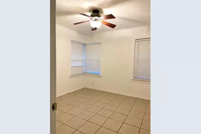3843 Grennoch Lane, Houston, TX 77025 - Photo 10