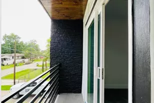 7203 Weyburn St, Houston, TX 77028 - Photo 2