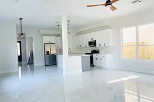 7203 Weyburn St, Houston, TX 77028 - Photo 16