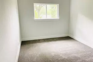 7203 Weyburn St, Houston, TX 77028 - Photo 22