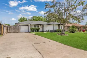 1412 W 10th St, Freeport, TX 77541 - Photo 6