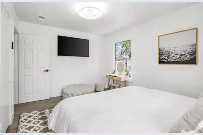 1412 W 10th Street, Freeport, TX 77541 - Photo 20