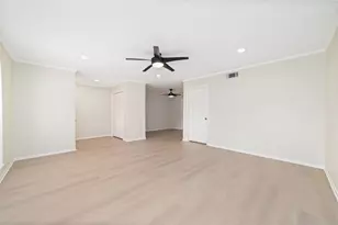 14345 Misty Meadow Ln, Houston, TX 77079 - Photo 4