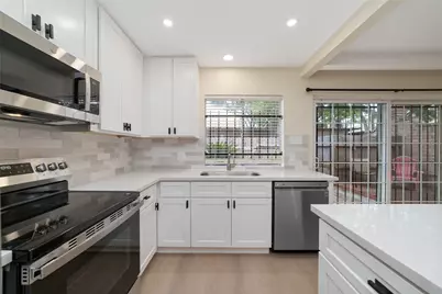 14345 Misty Meadow Lane, Houston, TX 77079 - Photo 12