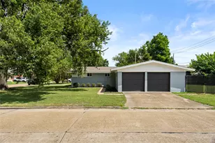 9202 Sunnywood Dr, Houston, TX 77088 - Photo 6