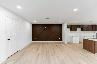 9226 Grady Street, Houston, TX 77016 - Photo 6