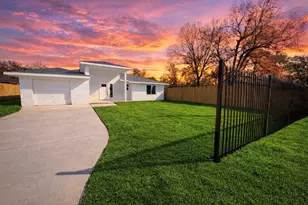 9226 Grady St, Houston, TX 77016 - Photo 2