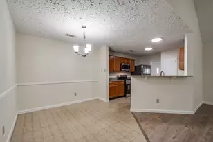 17 Crestbriar Ct, Baytown, TX 77521 - Photo 12