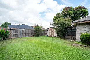 17 Crestbriar Ct, Baytown, TX 77521 - Photo 30
