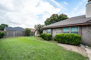 17 Crestbriar Ct, Baytown, TX 77521 - Photo 28