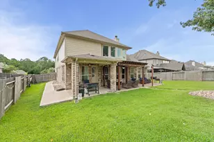 2018 Brookmont Dr, Conroe, TX 77301 - Photo 40