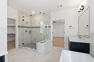 1418 Caywood Ln, Houston, TX 77055 - Photo 10