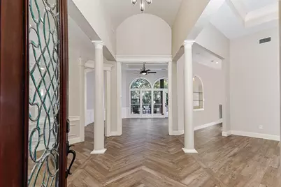 3 Stormwood Place, The Woodlands, TX 77381 - Photo 4