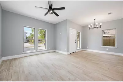 5037 Van Fleet Street, Houston, TX 77033 - Photo 6