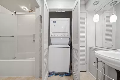 2744 Briarhurst Drive #51, Houston, TX 77057 - Photo 8