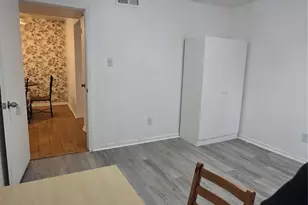 8427 Hearth Dr, Houston, TX 77054 - Photo 6
