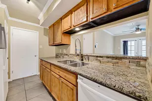 10244 Bridgeland Ln, Houston, TX 77041 - Photo 18
