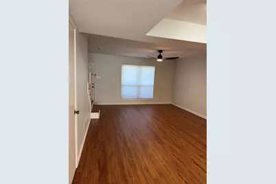 10328 Longmont Dr #47/1, Houston, TX 77042 - Photo 12