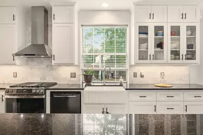 60 W Twinberry Place, The Woodlands, TX 77381 - Photo 22