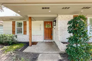 3107 Broadmead Dr, Houston, TX 77025 - Photo 2