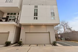5915 E Post Oak Ln, Houston, TX 77055 - Photo 2