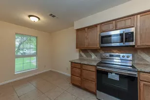 18610 Anne Dr, Webster, TX 77058 - Photo 10