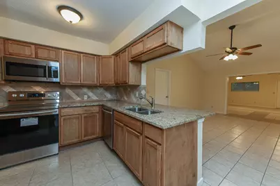 18610 Anne Drive, Webster, TX 77058 - Photo 12