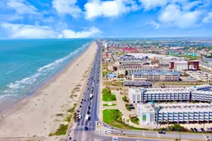 6102 Seawall Blvd, Galveston, TX 77551 - Photo 20