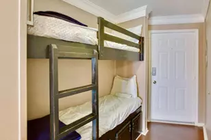 6102 Seawall Blvd, Galveston, TX 77551 - Photo 2