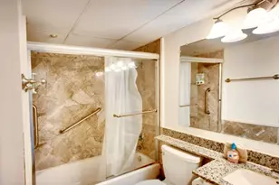 6102 Seawall Blvd, Galveston, TX 77551 - Photo 4