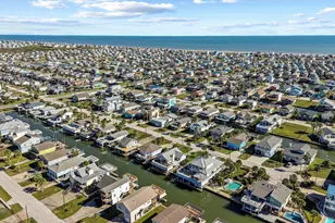 22202 Frio Dr, Galveston, TX 77554 - Photo 32