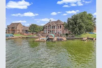 318 Bayshore Drive, Montgomery, TX 77356 - Photo 1