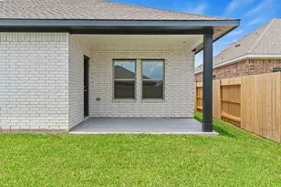 1930 Stargazer Ln, Angleton, TX 77515 - Photo 20