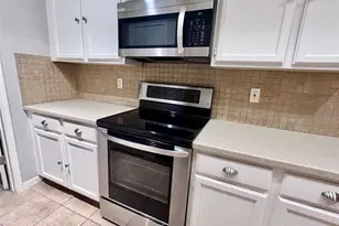 9 N Deerfoot Cir, The Woodlands, TX 77380 - Photo 6