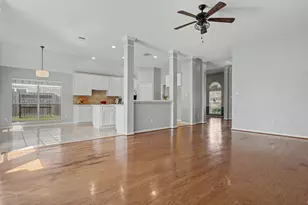 2892 Morning Pond Ln, League City, TX 77539 - Photo 10