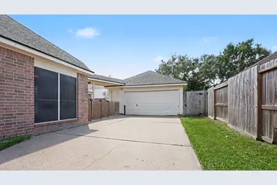 2892 Morning Pond Lane, League City, TX 77539 - Photo 34
