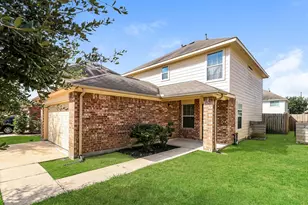5523 Latta Plantation Dr, Katy, TX 77449 - Photo 2