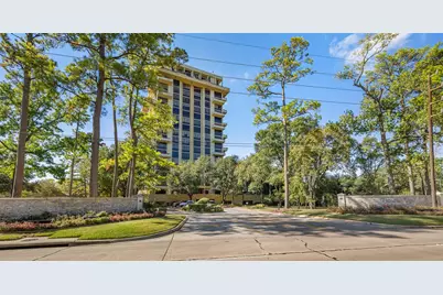 14655 Champion Forest Drive #302, Houston, TX 77069 - Photo 4