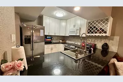 12948 Greenway Chase Court, Houston, TX 77072 - Photo 10