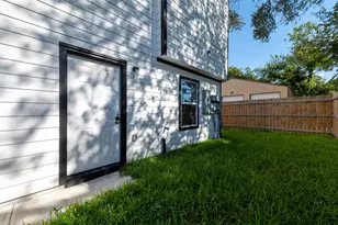 6309 Sandra St, Houston, TX 77028 - Photo 4