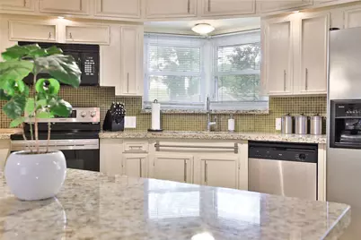 2303 W T C Jester, Houston, TX 77008 - Photo 14