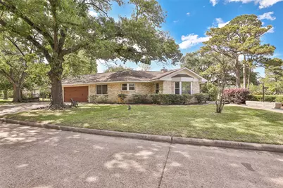 2303 W T C Jester, Houston, TX 77008 - Photo 2
